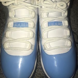 Air Jordan Columbia Blue 11s - Low